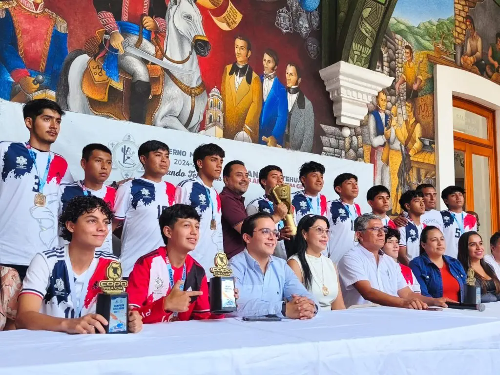 Selección Sub-17 de Tehuacán se corona campeona de la Copa Franja 2025 1 Selección Sub-17 de Tehuacán se corona campeona de la Copa Franja 2025