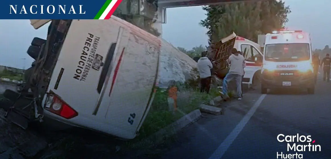 Vuelca transporte de personal en la carretera Tlaxcala-Texmelucan; hay 5 heridos