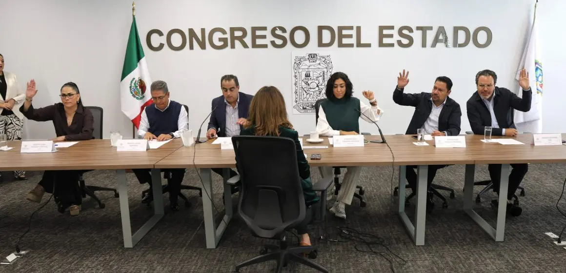 Dialogan en la comisión del Congreso sobre comunicación de la ciencia en la Política