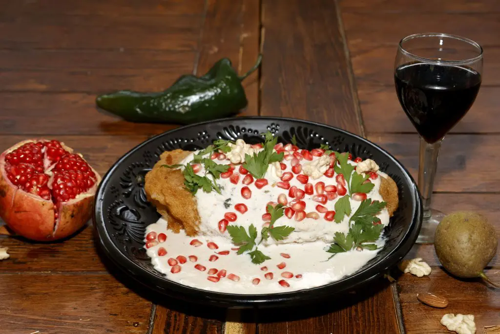 Temporada 2025 del Chile en Nogada: Un festín de sabor y tradición en Puebla 1 canirac chile en nogada 635554