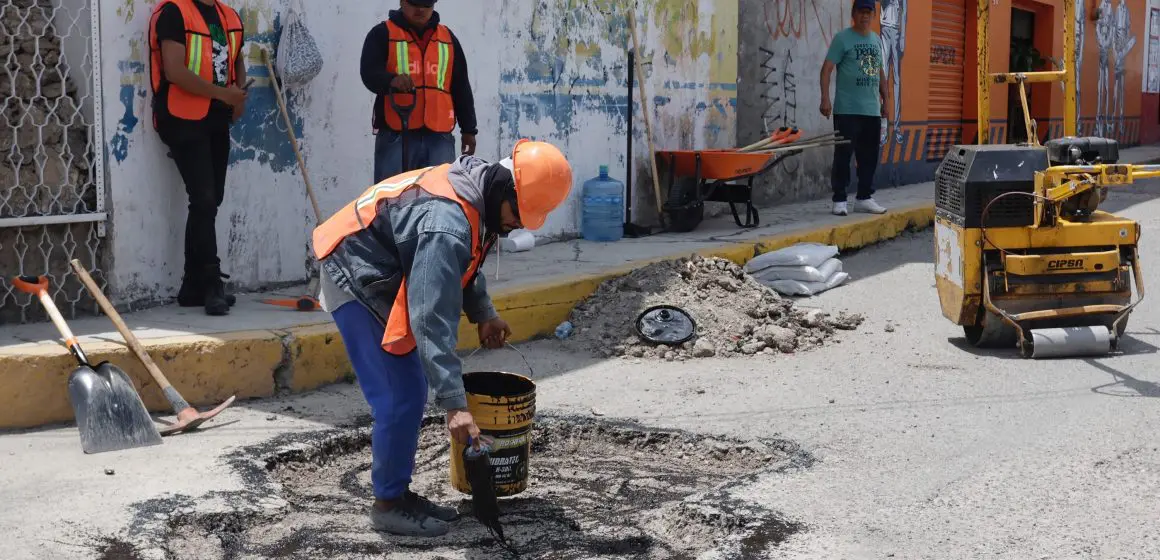 Programa “Bachetón” tapa más de 5,617 baches en Puebla para mejorar espacios públicos