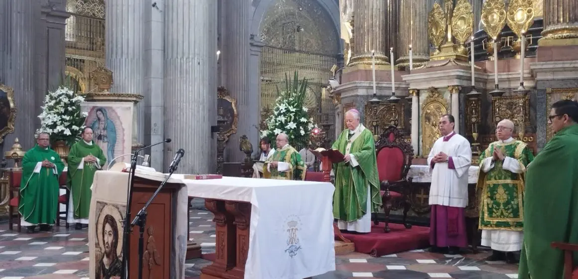 Arzobispo de Puebla dedica plegaria por víctimas de la violencia en México
