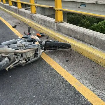 Trágico accidente en periférico: Motociclista pierde la vida en Puebla