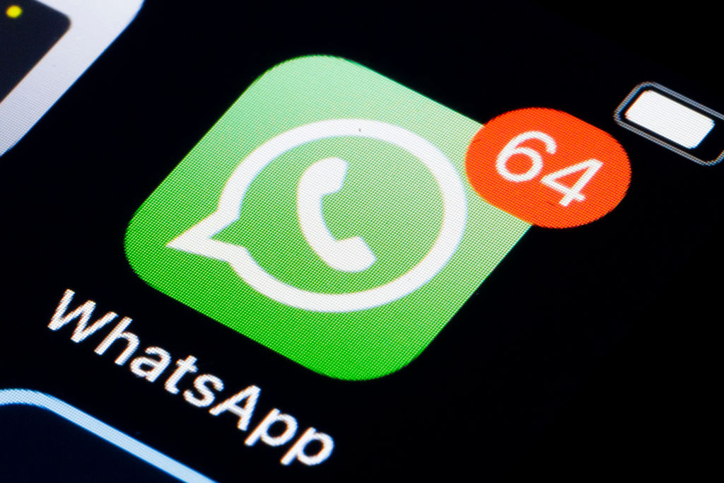 Now you can leave WhatsApp and continue listening to voice messages