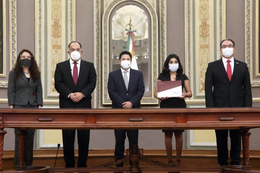 02 (VIDEO)Tiene Puebla un gobierno democrático: Barbosa