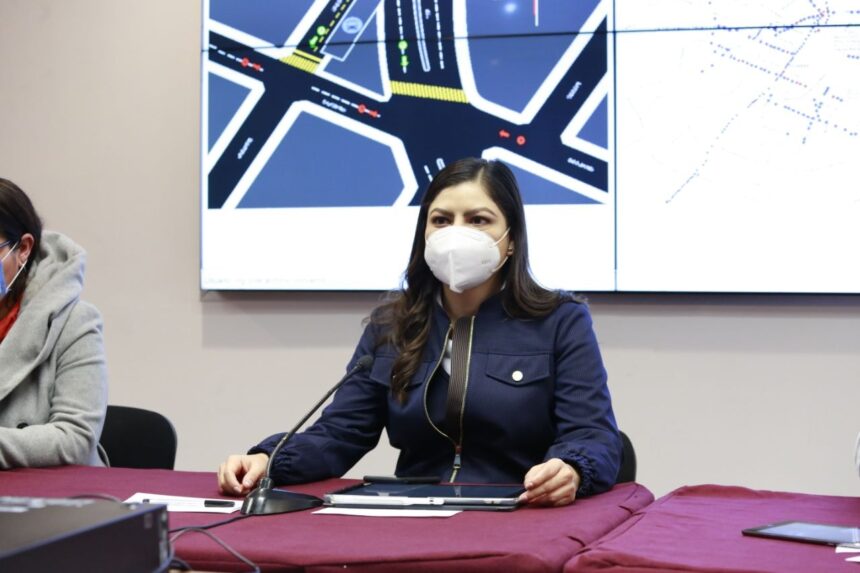 Ayuntamiento de Puebla moderniza la red semafórica en la ciudad