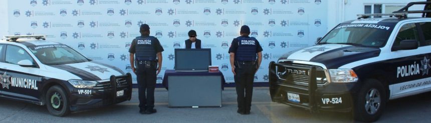 Policía municipal detuvo a un hombre por robo a casa habitación