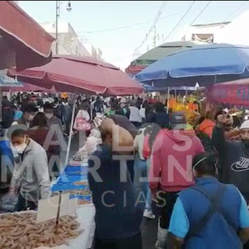 (VIDEO) La gente acude a realizar sus compras navideñas