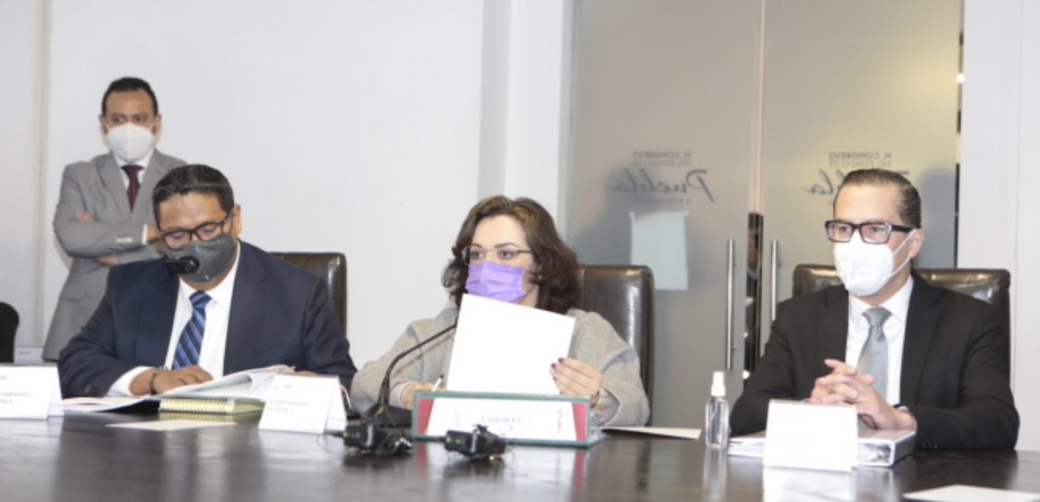 Acuden representantes, en lugar de la presidenta municipal, Claudia Rivera, a comparecencia en Comisión del Congreso del Estado