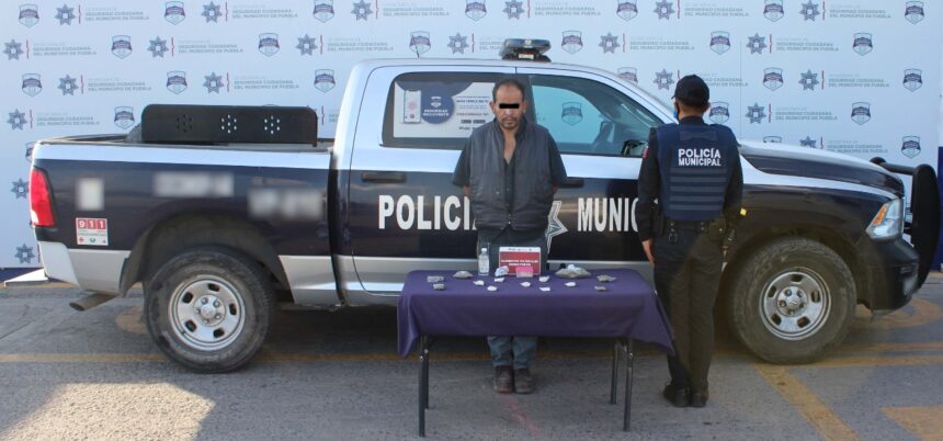 Detuvo Policía Municipal de Puebla al “Oso”, identificado como probable responsable narcomenudista
