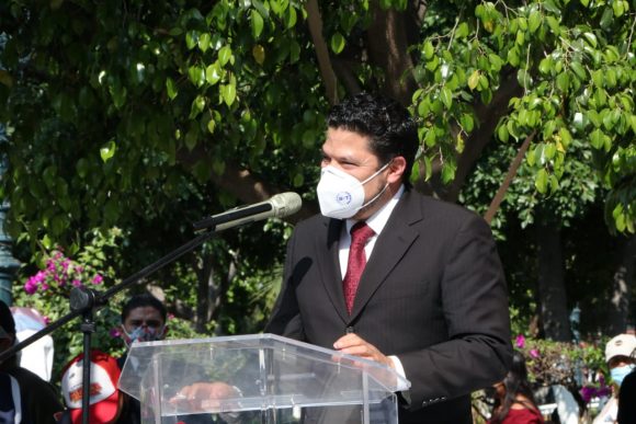 (FOTOS) Hacer patria es usar cubrebocas y denunciar actos de corrupción: Biestro