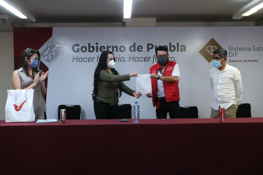 FEMSA II Realiza Grupo FEMSA donación en especie al SEDIF