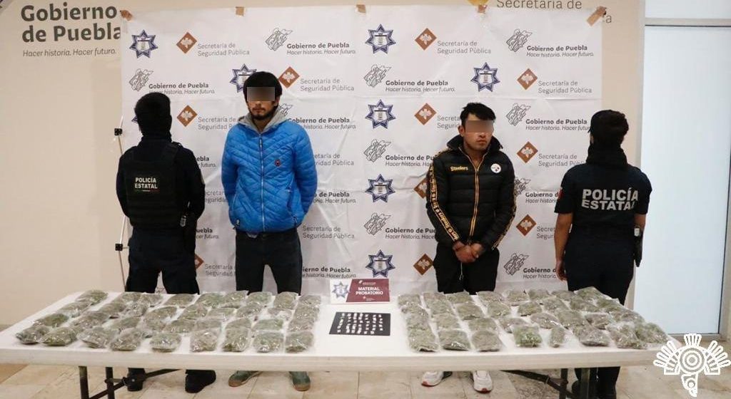 Presuntos distribuidores de droga por internet, capturados por Policía Estatal