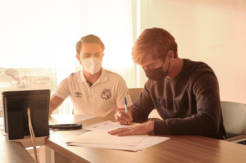 Dos canteranos del Puebla jugarán en el Villarreal