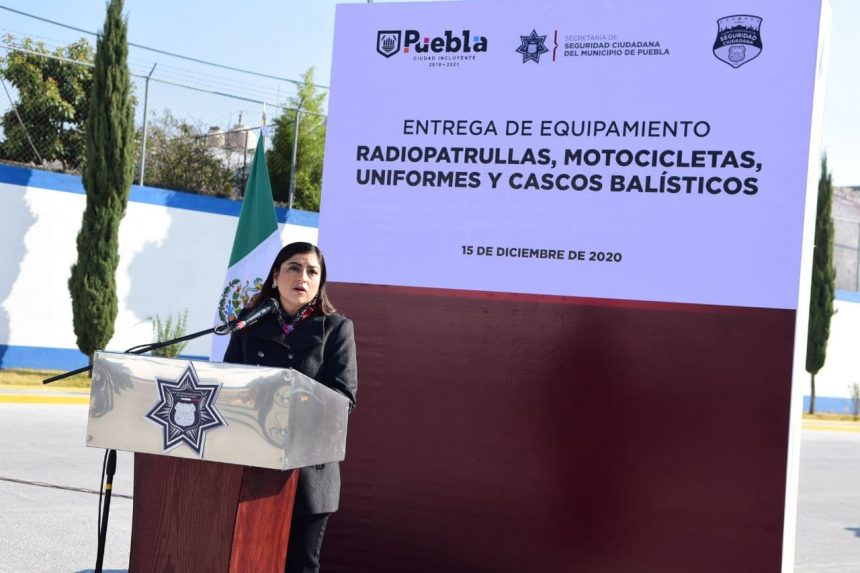 Nombramiento III Se incorporan 40 elementos a la unidad de Atención a la Violencia Familiar y de Género