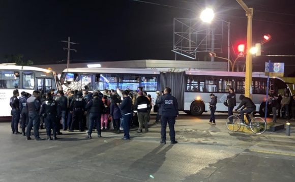 (FOTOS Y VIDEOS) Usuarios de RUTA piden ampliación de horarios y más unidades en pandemia