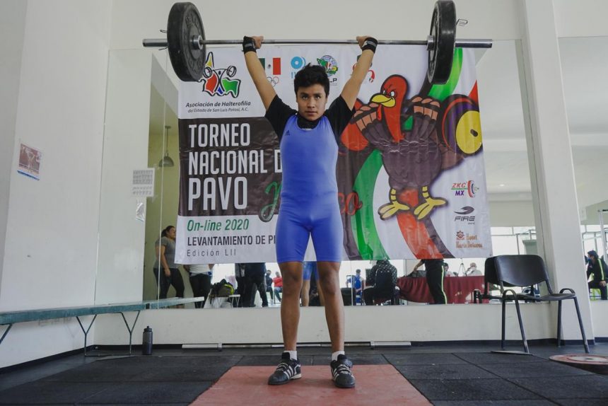 Puebla participa en el Torneo Nacional de Levantamiento de Pesas