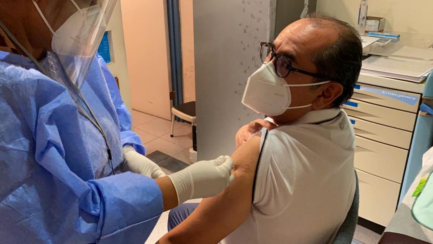 Fui voluntario para la vacuna contra el coronavirus (VIDEO)