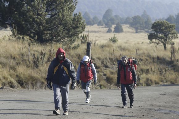 Continúan las peregrinaciones rumbo a la Basílica de Guadalupe