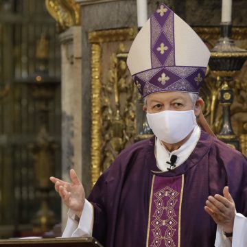 Felicita arzobispo de Puebla a Sergio Salomón Céspedes Peregrina, gobernador sustituto