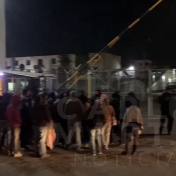 (VIDEO) Reos protestan en el Cereso de San Miguel