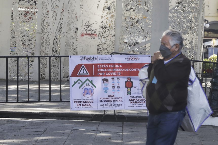 (VIDEO) Restringen el acceso a algunos espacios del Zócalo por Covid-19