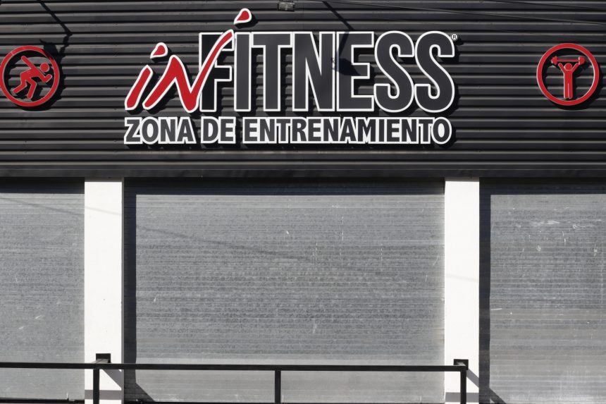 (FOTOSY VIDEO) Cerrados lucen los gimnasios por el Día Solidario