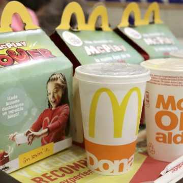 (VIDEO) Polémica debido a que McDonalds de centro histórico da servicio al público.