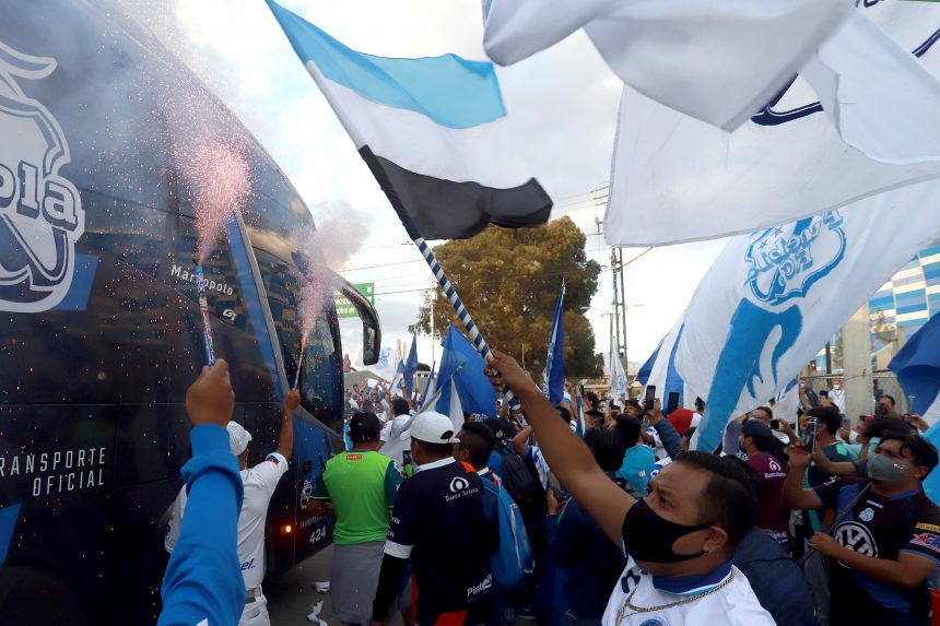 Con la ilusión intacta se espera el debut del Club Puebla ante las Chivas