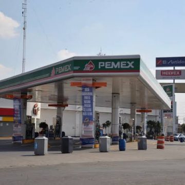Desabasto de gasolina en Puebla y Tlaxcala por paro sindical en Pemex