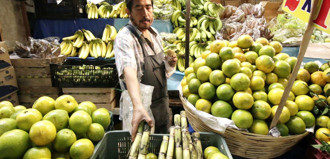 (VIDEO) Locatarios de mercados esperan un incremento en sus ventas