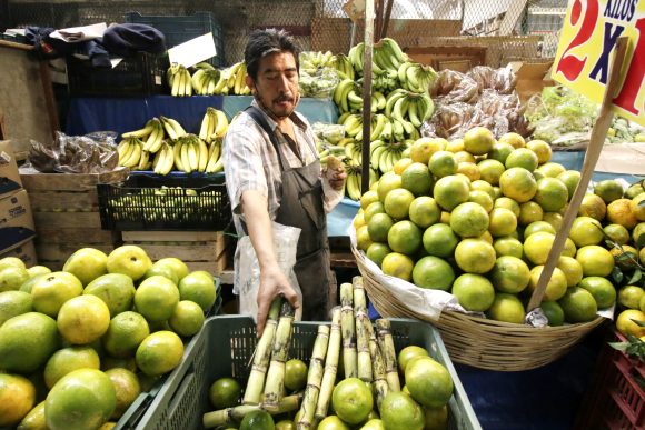 (VIDEO) Locatarios de mercados esperan un incremento en sus ventas