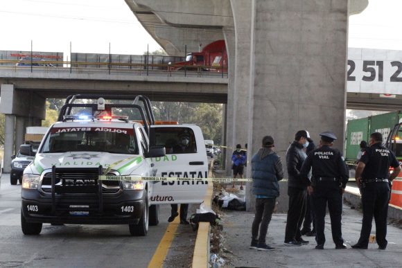 Muere un hombre atropellado sobre la autopista México-Puebla