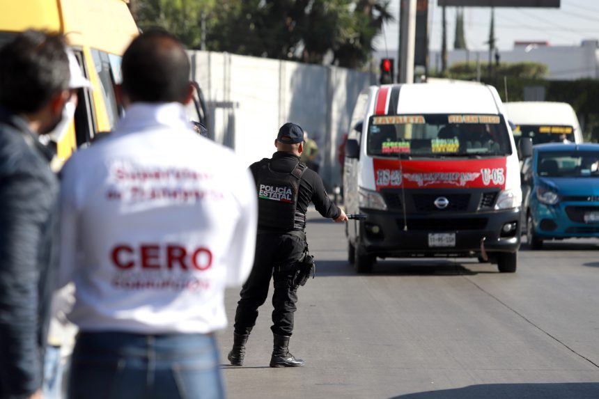 Operativo en transporte público para evitar sobrecupo