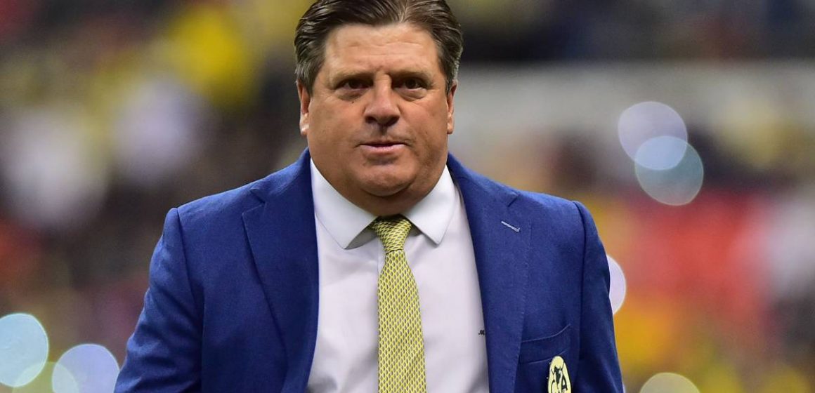 Miguel Herrera está fuera del América