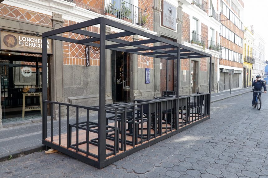 terrazas-moviles-448221 (FOTOS Y VIDEO) Instalan terrazas móviles