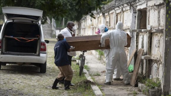 Noviembre, el segundo mes con más casos y muertes durante la pandemia