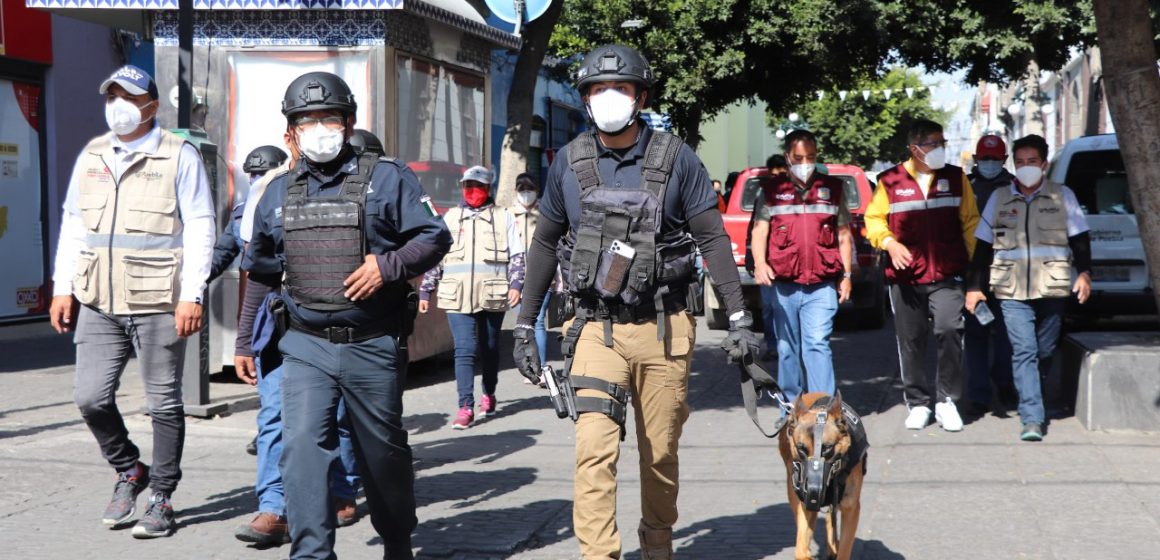 (FOTOS Y VIDEO) Inhiben la instalación de ambulantes en el centro de Puebla