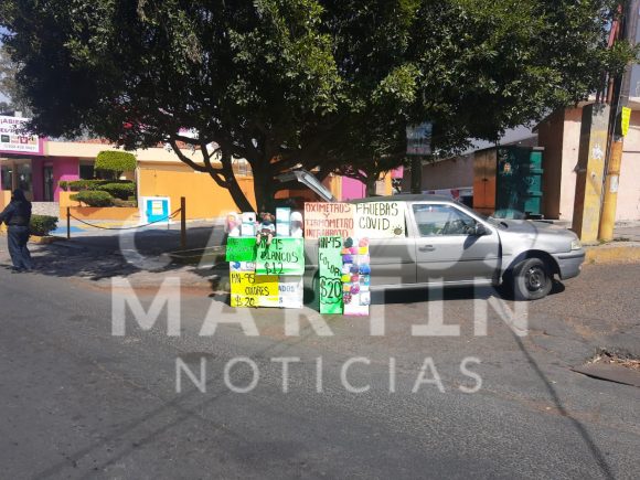 (FOTOS) Asegura Policía Estatal pruebas COVID19 en puestos ambulantes y viviendas de Puebla