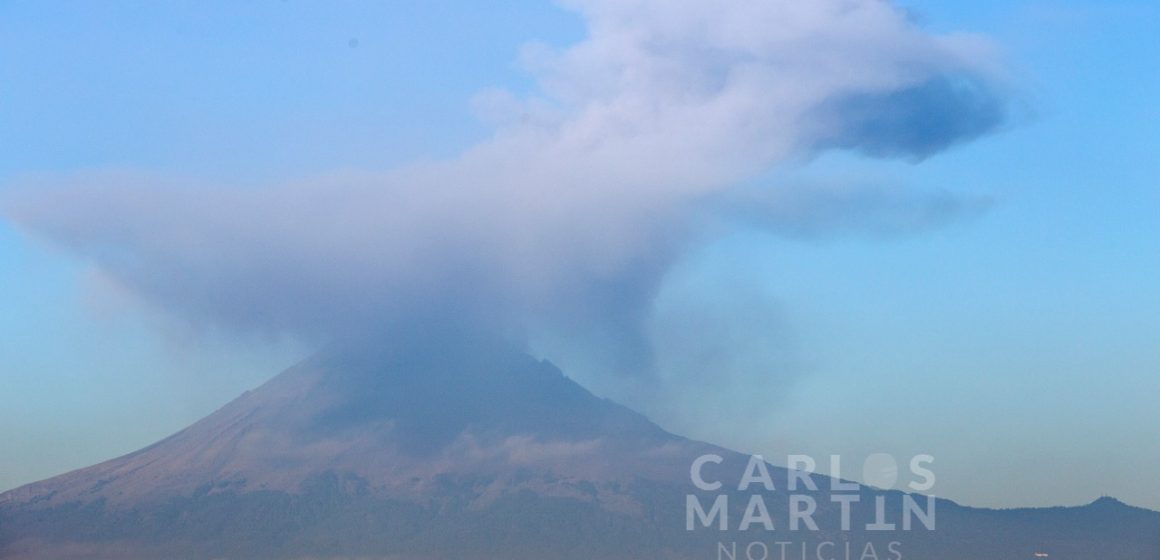 (FOTOS) Continúa la actividad volcánica en el Popocatépetl