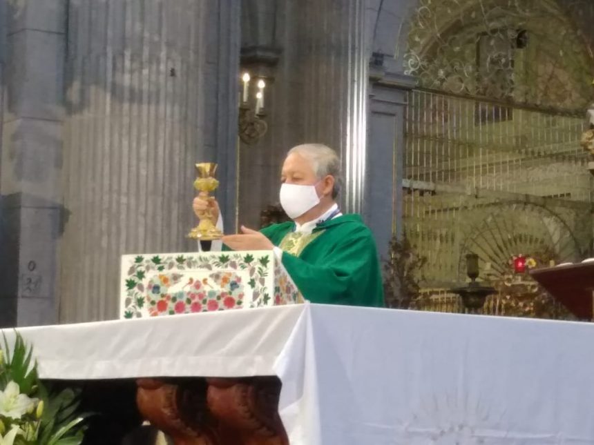 No endurecer el corazón y no alejarse de Dios, llamado del arzobispo a la población