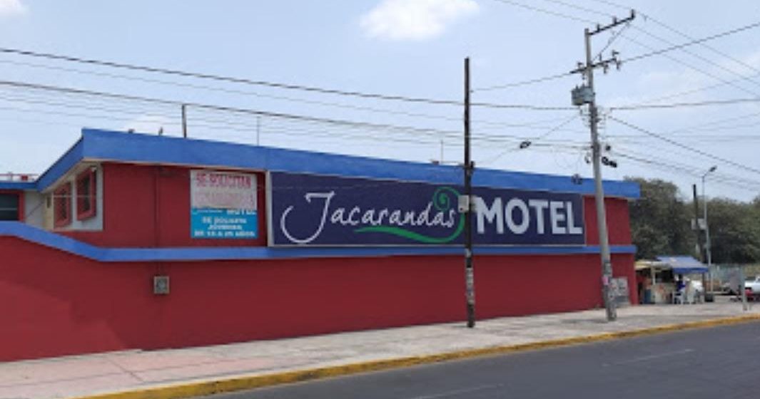 (FOTOS Y VIDEO) Asesinan a golpes a una mujer en el Motel Jacarandas