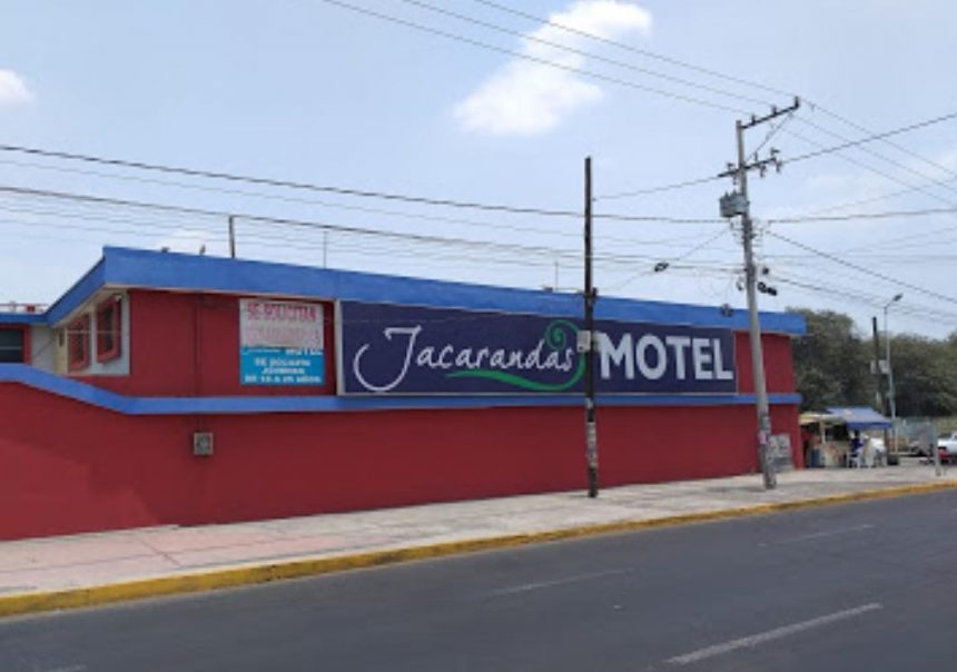 (FOTOS Y VIDEO) Asesinan a golpes a una mujer en el Motel Jacarandas