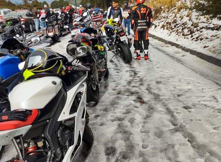 (FOTOS) Impresionante granizada paralizó la México-Cuernavaca