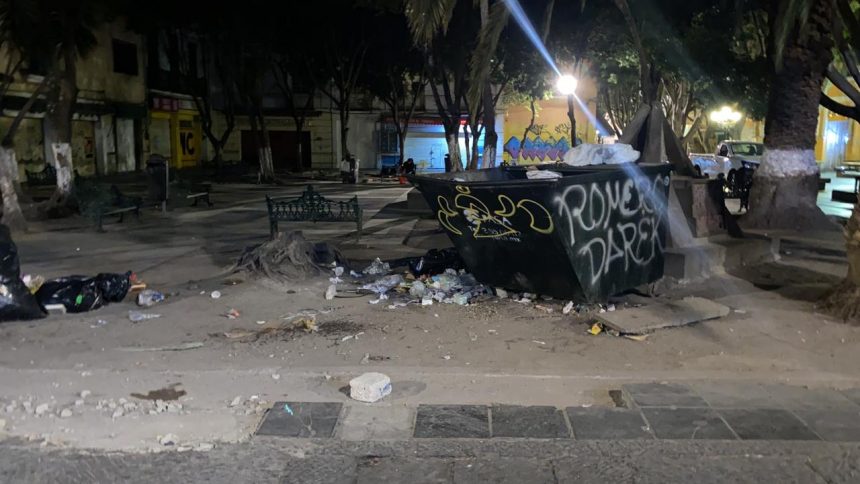 55D (FOTOS) Con montoneras de basura amanece el centro en plena pandemia