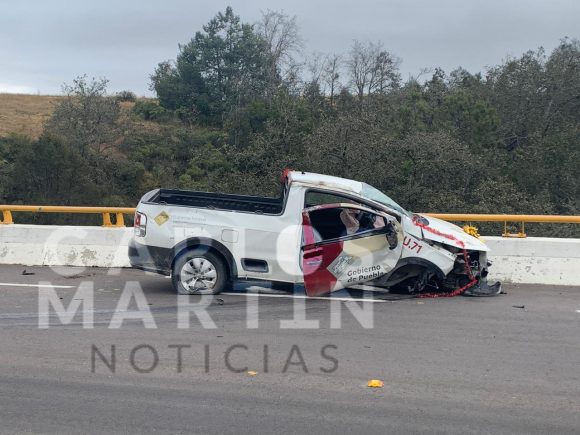 Se accidenta unidad del gobierno en Huauchinango, un herido