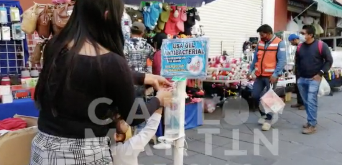 (VIDEO) Regresan el ambulantaje en calles paralelas a las 5 de Mayo