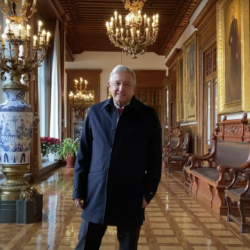 (VIDEO) Reaparece el presidente Andrés Manuel López Obrador; muestra su avanzada recuperación