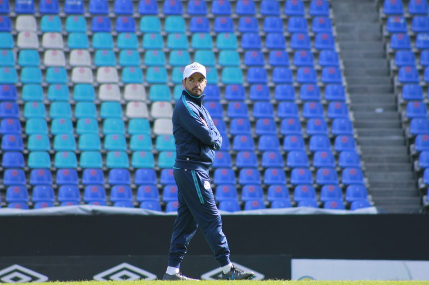 Nicolás Larcamón confía en un buen debut del Puebla ante las Chivas