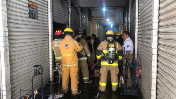 Se registra incendió en el mercado de La Merced